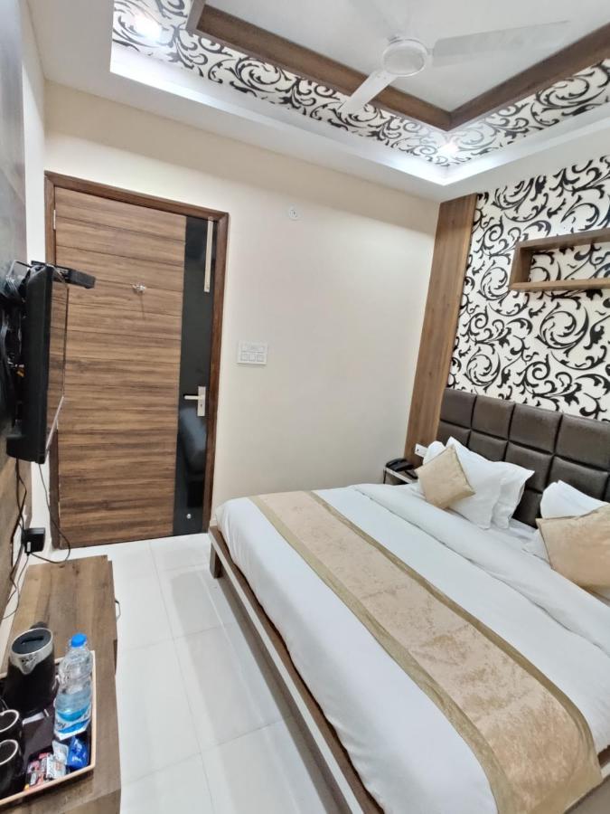 Guntas Residency Hotel Amritsar Eksteriør billede