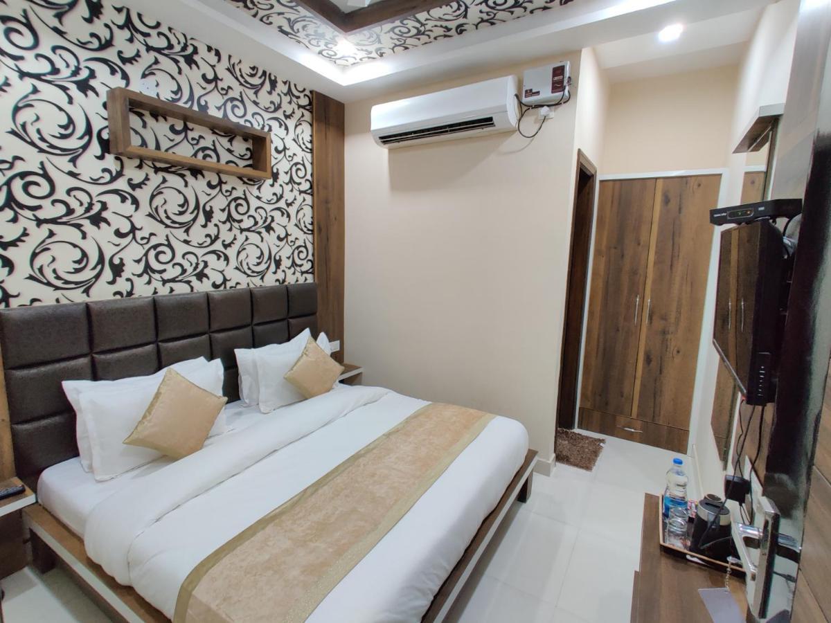 Guntas Residency Hotel Amritsar Eksteriør billede