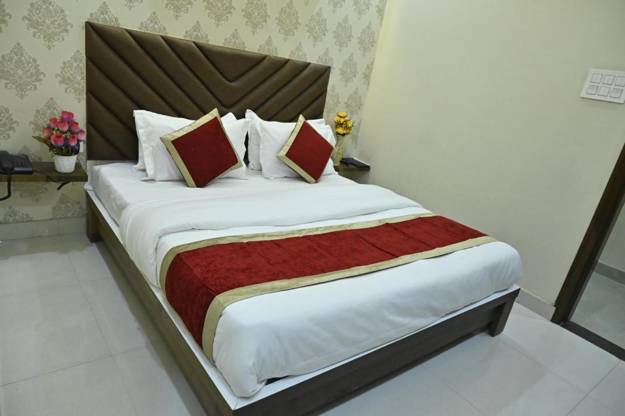 Guntas Residency Hotel Amritsar Eksteriør billede