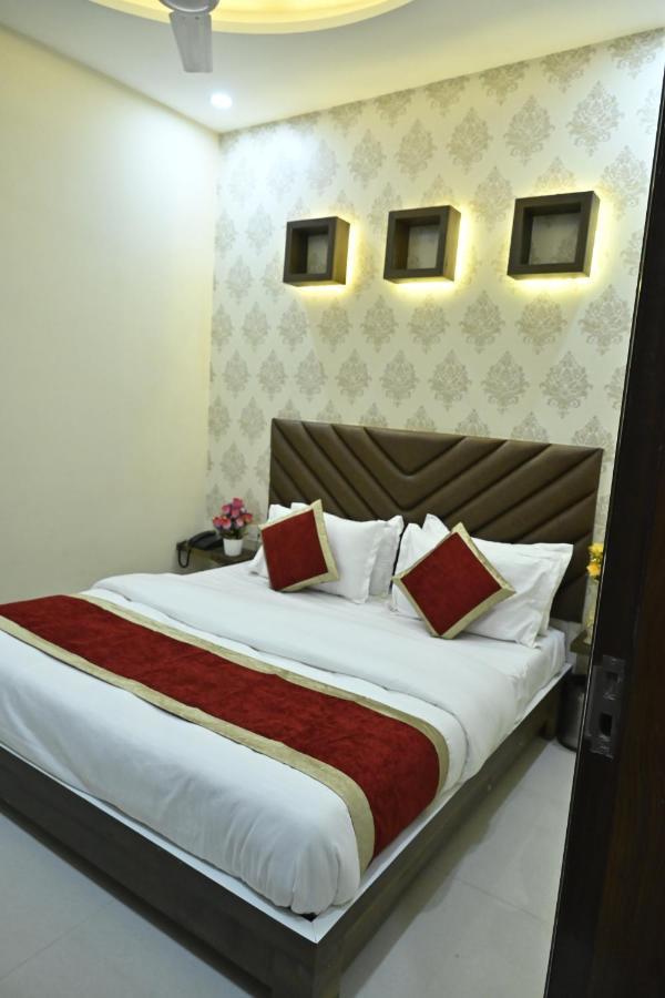 Guntas Residency Hotel Amritsar Eksteriør billede