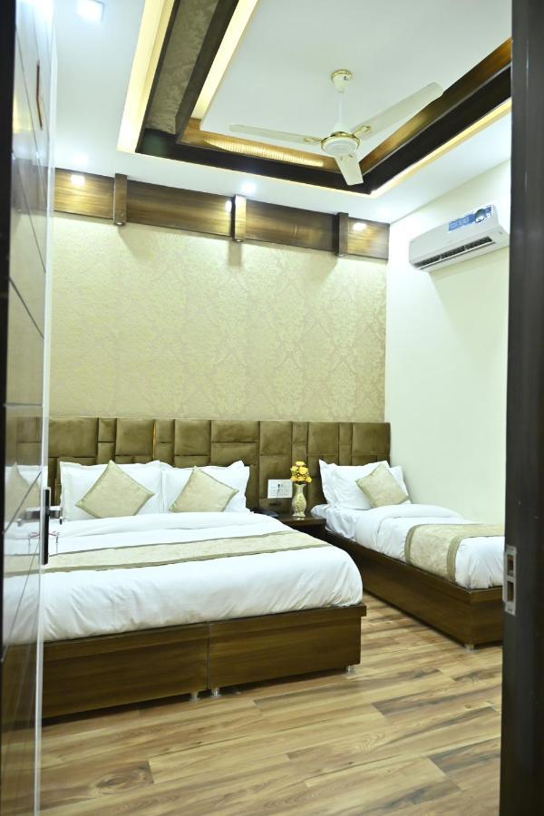 Guntas Residency Hotel Amritsar Eksteriør billede