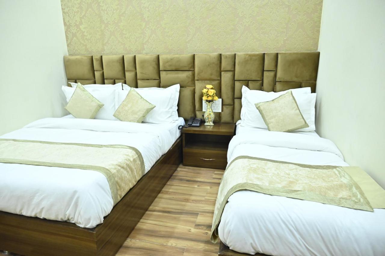 Guntas Residency Hotel Amritsar Eksteriør billede