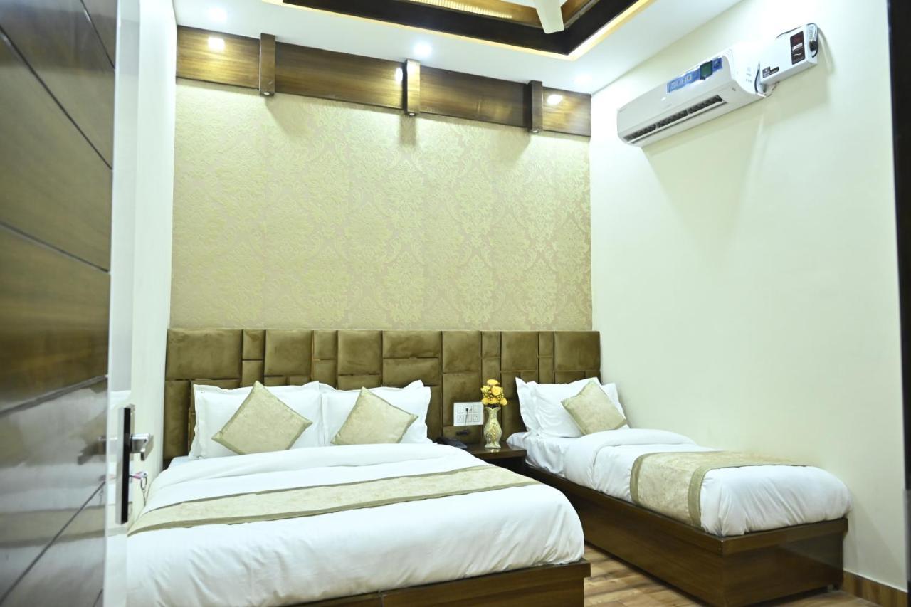 Guntas Residency Hotel Amritsar Eksteriør billede